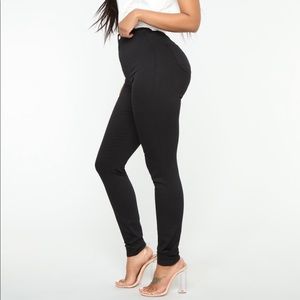 Fashion Nova Black High waisted jeans 9
